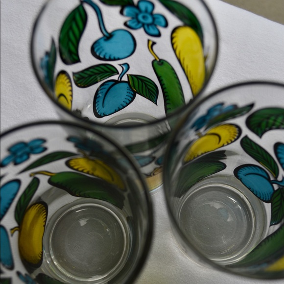 Vintage Hand painted Glassware - Picture 3 of 4